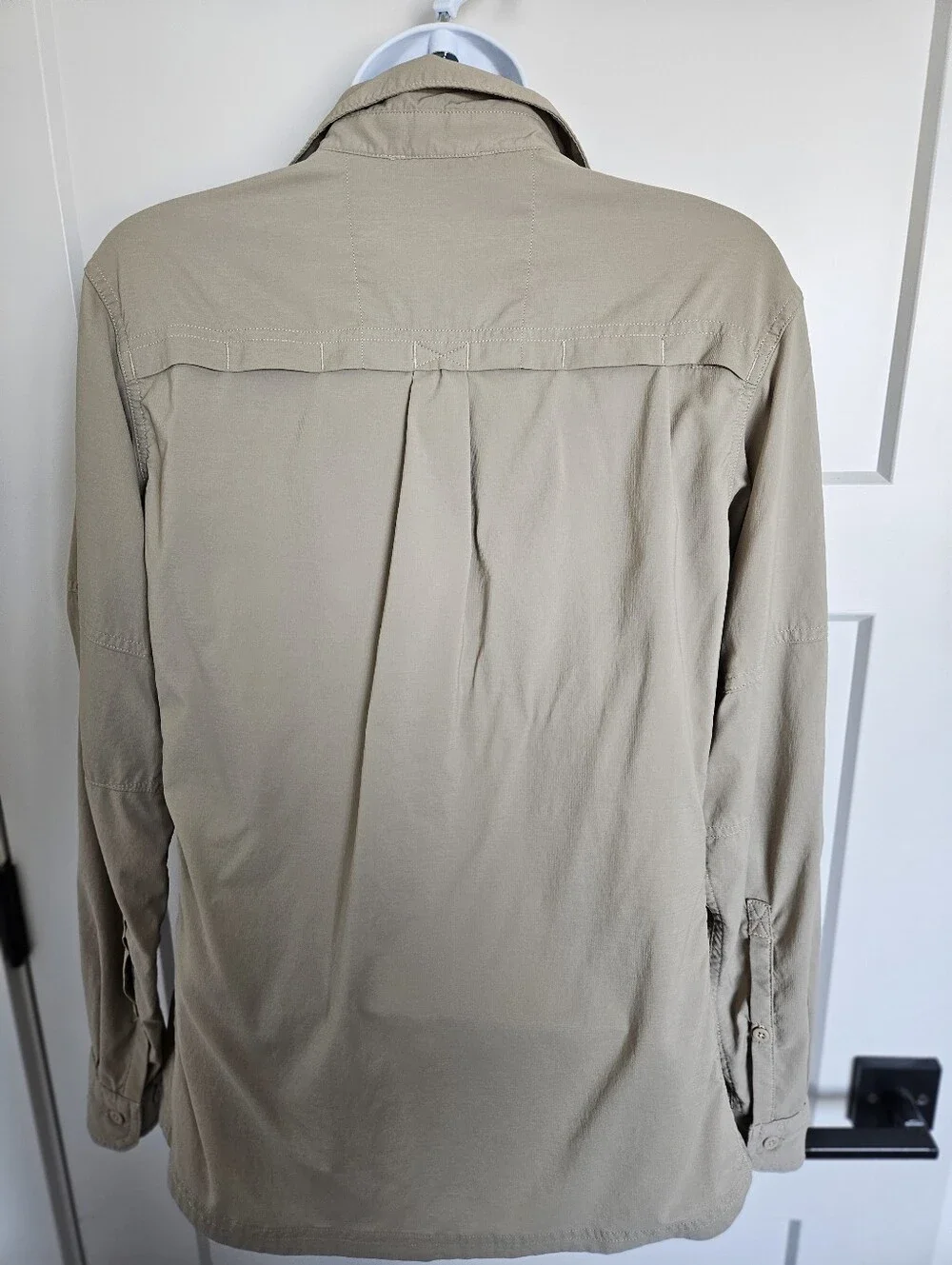 REI Light Khaki Button-Front Long Sleeve Shirt MEDIUM - Picture 6 of 12